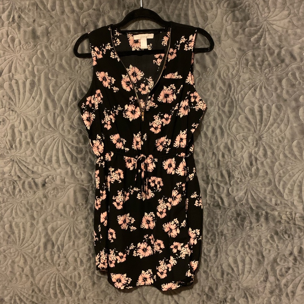 Women’s dress